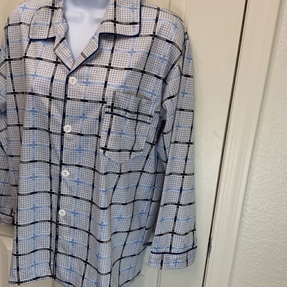 Ya Oi Medium FASHION Blue Gray Pajama Top V Neck Collar Button Front Long Sleeve - Picture 5 of 9